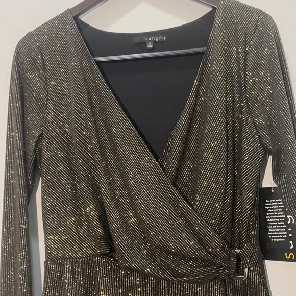 NWT SANGRIA long sleeve black dress with gold shimmer size 10 knee length. - Picture 3 of 3